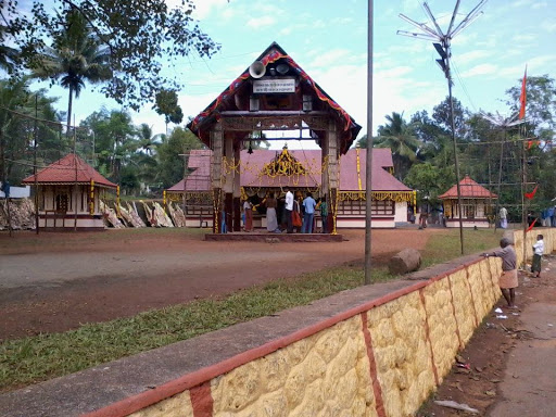 Kadammanitta Devi Transpotation